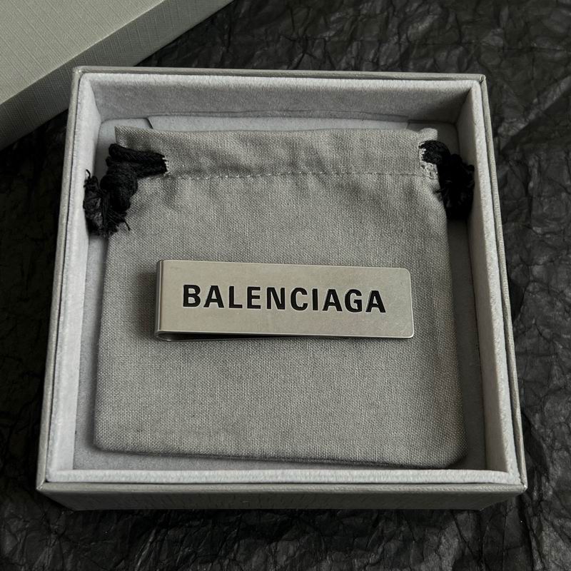 Balenciaga Brooch 04yxh01